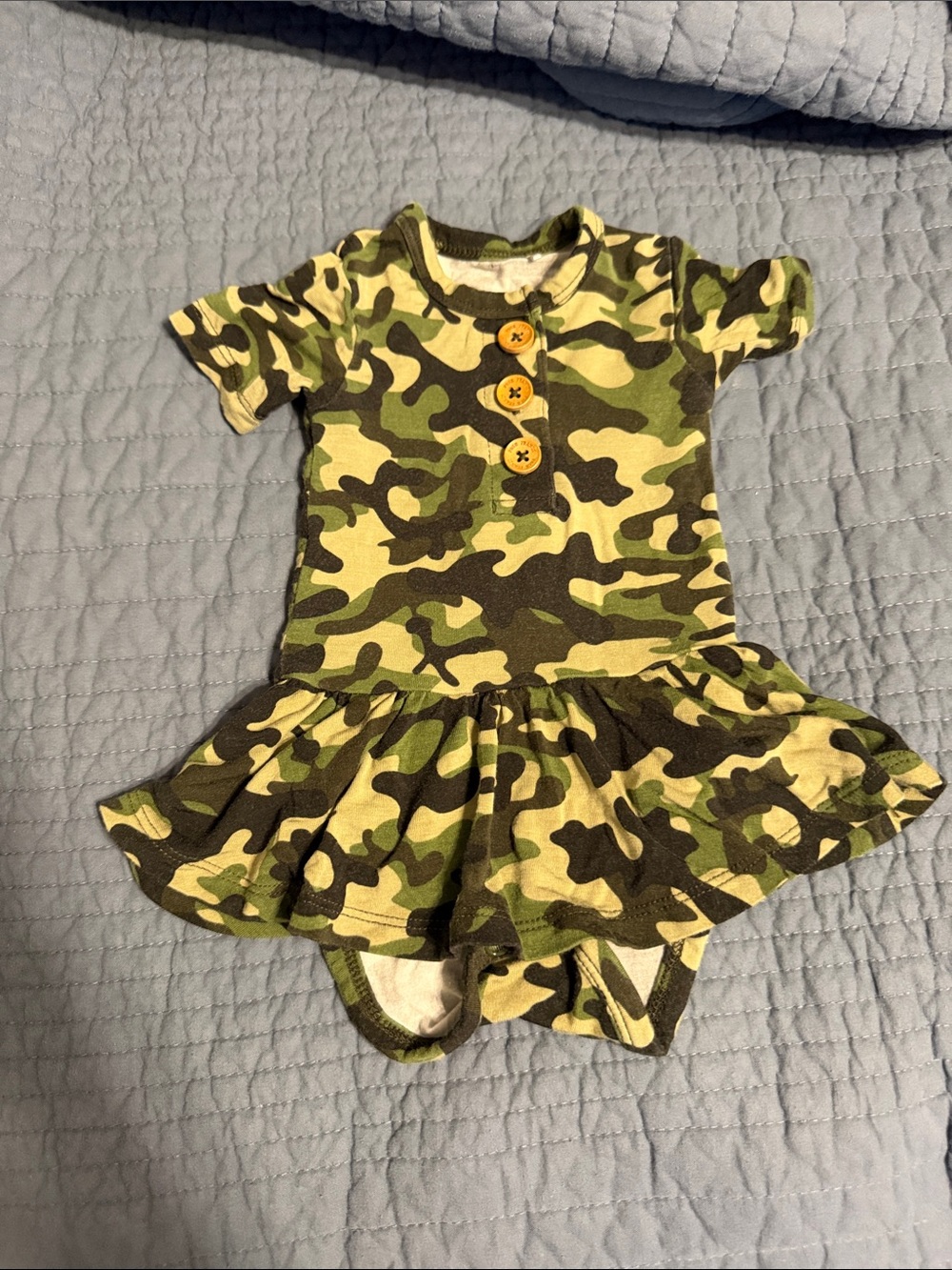 Posh Peanut Green Camo Twirl